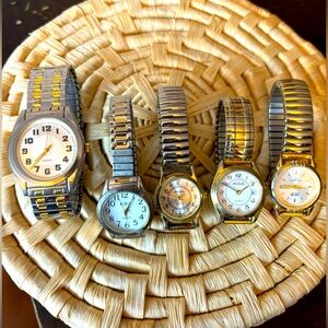 Women’s vintage watches bundle